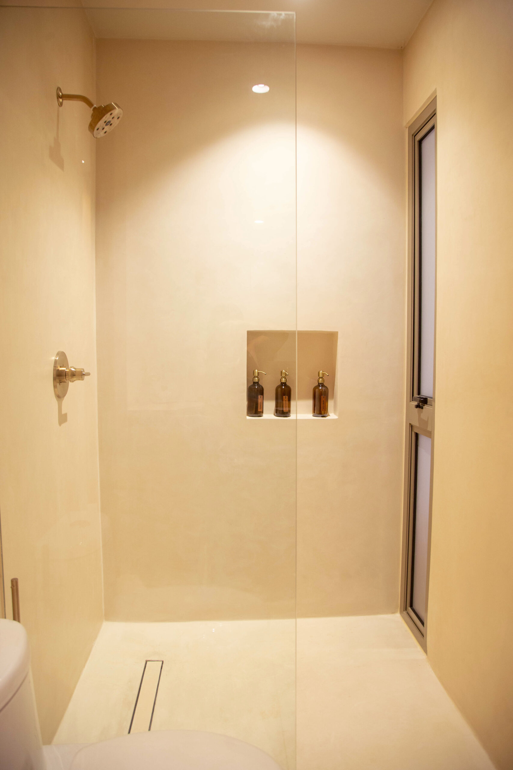 3 Bedroom Aflora Garden House - Image 7